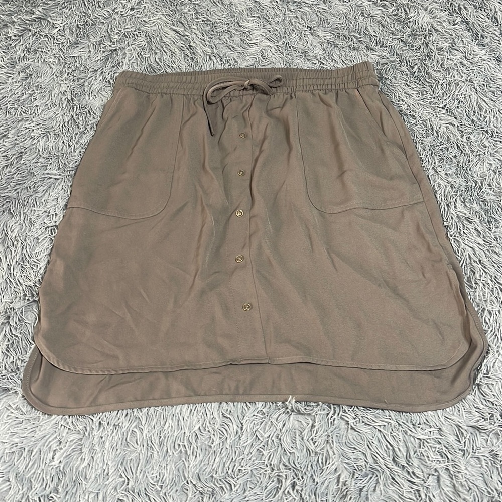 Grey APT.9 skirt with gold buttons.
